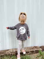 Love you to the moon & back - Crewneck Sweater